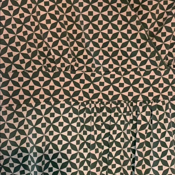 Green patterned boden dress. Size 8 US - Picture 2 of 5